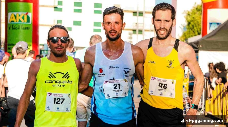 精诚团结，创造辉煌！